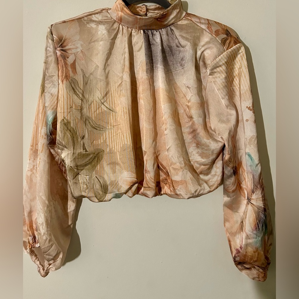 Elegant Floral Chiffon Crop Top - Cream and Brown